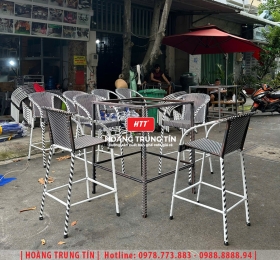 Bàn ghế bar đan nhựa giả mây HTT006