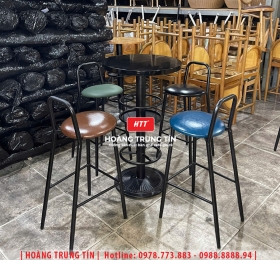 Bàn ghế bar sắt nệm HTT03