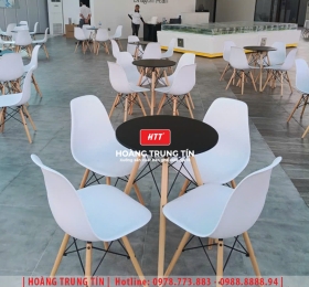 Bàn ghế nhựa đúc nguyên khối HTT08