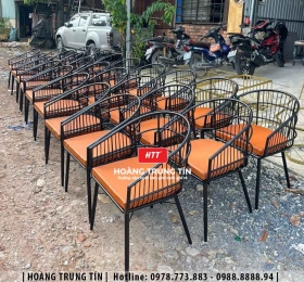 Ghế cafe sắt nệm HTT11