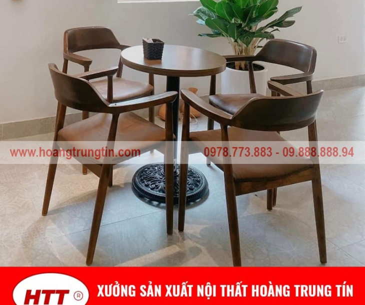 Xưởng sản xuất bàn ghế gỗ tại Bình Phước