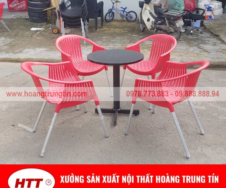 Cung cấp bàn ghế nhựa đúc chân inox tại Vũng Tàu