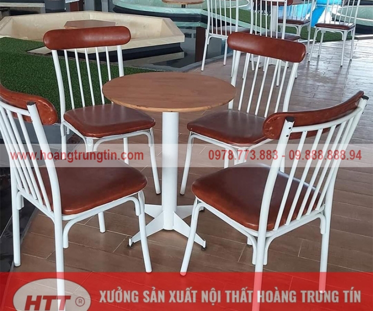 Bàn ghế sắt nệm chất lượng giá xưởng tại Lâm Đồng